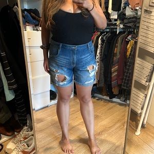 Massimo boyfriend shorts denim destroyed